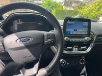 Gebraucht Ford Fiesta Titanium 101 PS (74 kW) 2018 Weiß Kleinwagen