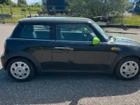 Käytetty Mini ONE 98 HP (72 kW) 2010 Musta Viistoperä