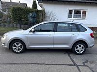 Usata Skoda Rapid Active 105 CV (77 kW) 2014 Argento Utilitaria