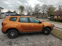 Używany Dacia Duster 101 KM (74 kW) 2020 Pomarańczowy SUV