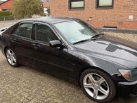 Gebraucht Lexus IS200 155 PS (114 kW) 2001 Schwarz Limousine