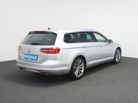 Gebraucht VW Passat Highline 220 PS (161 kW) 2016 Reflexsilber Kombi