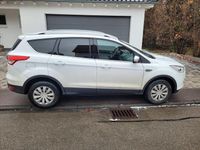 Gebraucht Ford Kuga Trend 150 PS (110 kW) 2015 Weiß SUV