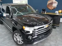 Nowe Chevrolet Silverado 426 KM (313 kW) 2026 Czarny SUV