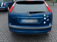 Gebraucht Ford Focus Trend 80 PS (58 kW) 2006 Blau Kleinwagen