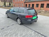 Gebraucht VW Passat 140 PS (102 kW) 2012 Grau Kombi