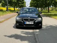 Gebraucht BMW 320 184 PS (135 kW) 2011 Schwarz Kombi