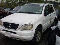 Gebraucht Mercedes ML430 272 PS (200 kW) 1999 Weiß SUV