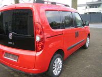 Gebraucht Fiat Doblò 95 PS (69 kW) 2015 Colore esterno (passione rot) Van / Kleinbus