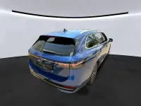Gebraucht VW Passat IQ Drive 150 PS (110 kW) 2024 Blau Kombi
