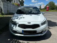 Gebraucht Kia Ceed Spirit 101 PS (74 kW) 2014 Weiß Kleinwagen