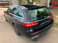 Gebraucht Mercedes E220 Avantgarde 200 PS (147 kW) 2022 Blau Limousine