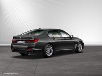 Gebraucht BMW 750 530 PS (389 kW) 2021 Sophistograu brillanteffekt metallic Limousine