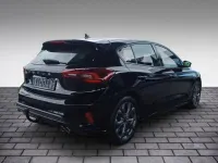 Gebraucht Ford Focus ST-Line 125 PS (91 kW) 2022 Schwarz / obsidianschwarz Limousine