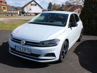 Gebraucht VW Polo Beats 95 PS (69 kW) 2017 White silver metallic Kleinwagen