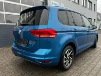 Używany VW Touran Join 116 KM (85 kW) 2019 Niebieski Minivan