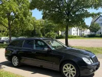 Gebraucht Mercedes E220 Avantgarde 170 PS (125 kW) 2007 Schwarz Limousine