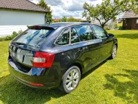 Używany Skoda Rapid 86 KM (63 kW) 2013 Czarny Hatchback
