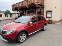 Gebraucht Dacia Sandero Stepway 84 PS (61 kW) 2011 Rot SUV