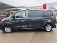 Gebraucht Toyota Proace Verso Comfort 144 PS (105 kW) 2024 Titanium grey metallic Kombi