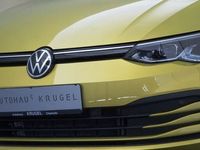 gebraucht VW Golf VIII Life Limonengelb/Sport-Paket!