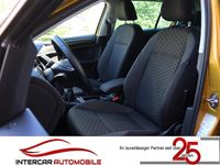 Usado VW Golf VII Join 116 HP (85 kW) 2018 Amarelo Sedan