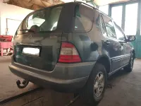 Gebraucht Mercedes ML320 218 PS (160 kW) 2001 Grün SUV