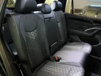 Neu VW Tayron R-line 193 PS (141 kW) 2026 Grenadillschwarz metallic SUV