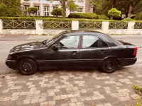 Gebraucht Mercedes C180 122 PS (89 kW) 1996 Schwarz Limousine