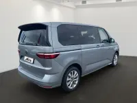 Gebraucht VW Multivan Style 150 PS (110 kW) 2024 Silber Van / Kleinbus