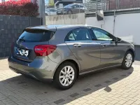 Gebraucht Mercedes A180 122 PS (89 kW) 2016 Grau Kleinwagen