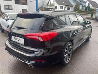 Gebraucht Ford Focus ST-Line 150 PS (110 kW) 2020 Obsidianschwarz metallic (metallic) Kombi