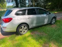 Gebraucht Opel Astra 110 PS (80 kW) 2010 Silber Kombi