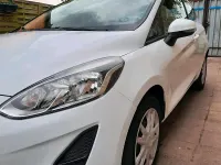 Gebraucht Ford Fiesta Trend 71 PS (52 kW) 2018 Weiß Kleinwagen