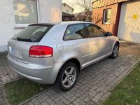 Gebraucht Audi A3 Attraction 105 PS (77 kW) 2003 Silber Kleinwagen