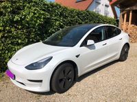 gebraucht Tesla Model 3 RWD | 7.500 km| 11/2022 | wie neu