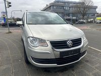Gebraucht VW Touran Trendline 140 PS (102 kW) 2008 Gold Van / Kleinbus