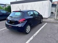 Gebraucht Peugeot 208 Active 83 PS (61 kW) 2019 Schwarz Kleinwagen