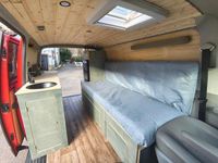 Gebraucht VW Transporter 84 PS (61 kW) 2014 Rot Van