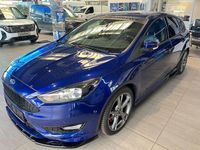 Gebraucht Ford Focus ST-Line 182 PS (133 kW) 2018 Indicblau metallic Limousine