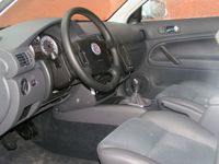 Gebraucht VW Passat Exclusive 131 PS (96 kW) 2004 Silber metallic Kombi