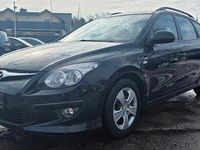 Gebraucht Hyundai i30 90 PS (66 kW) 2010 Schwarz Kombi