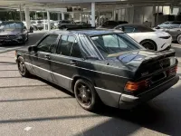 Gebraucht Mercedes 190 Sportline 122 PS (89 kW) 1990 Schwarz Limousine