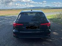 Gebraucht Audi A4 150 PS (110 kW) 2016 Schwarz Kombi