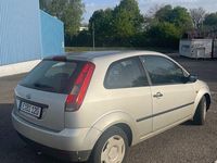 Gebraucht Ford Fiesta 69 PS (50 kW) 2004 Silber Kleinwagen