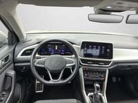 Gebraucht VW T-Roc Move 150 PS (110 kW) 2023 Ascotgrau SUV