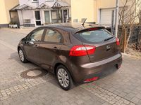 Second-hand Kia Rio 90 CP (66 kW) 2011 Maro Hatchback