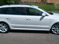 Gebraucht Skoda Superb 105 PS (77 kW) 2011 Weiß Kombi