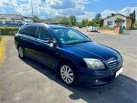 gebraucht Toyota Avensis Combi Executive 2,2-l-D-CAT Executive