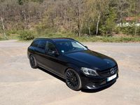 Gebraucht Mercedes C300 Avantgarde 245 PS (180 kW) 2018 Schwarz Limousine